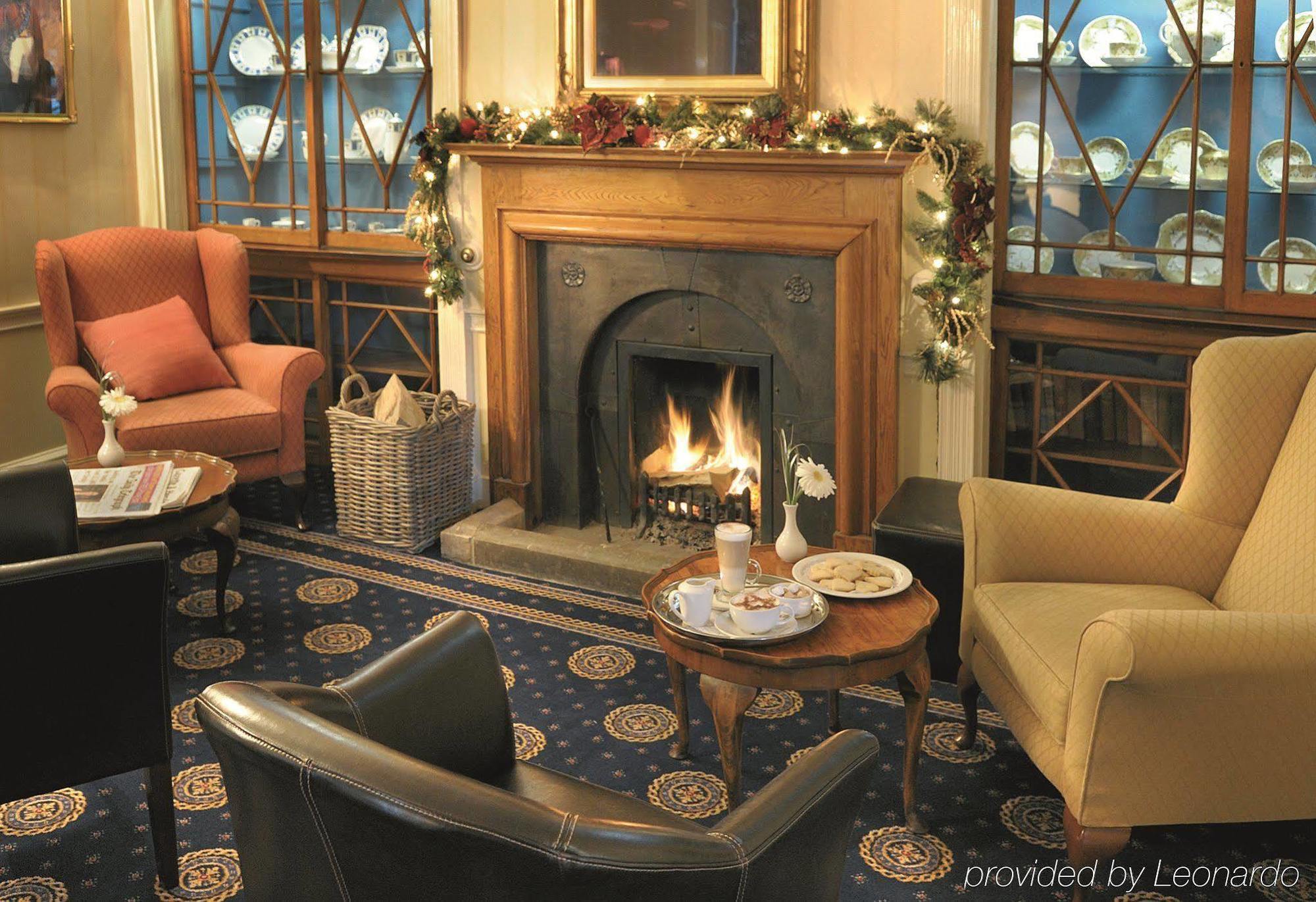The Bear Hotel Devizes Exterior foto